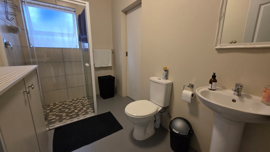 4 Bedroom Property for Sale in Hartenbos Heuwels Western Cape